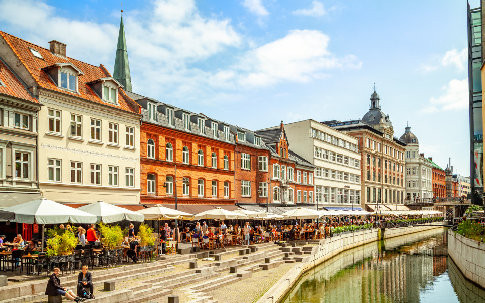 Åboulevarden - Promenade in Aarhus, Dänemark.